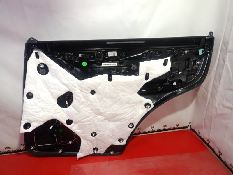 Обшивка боковой двери задняя левая Model X 2016