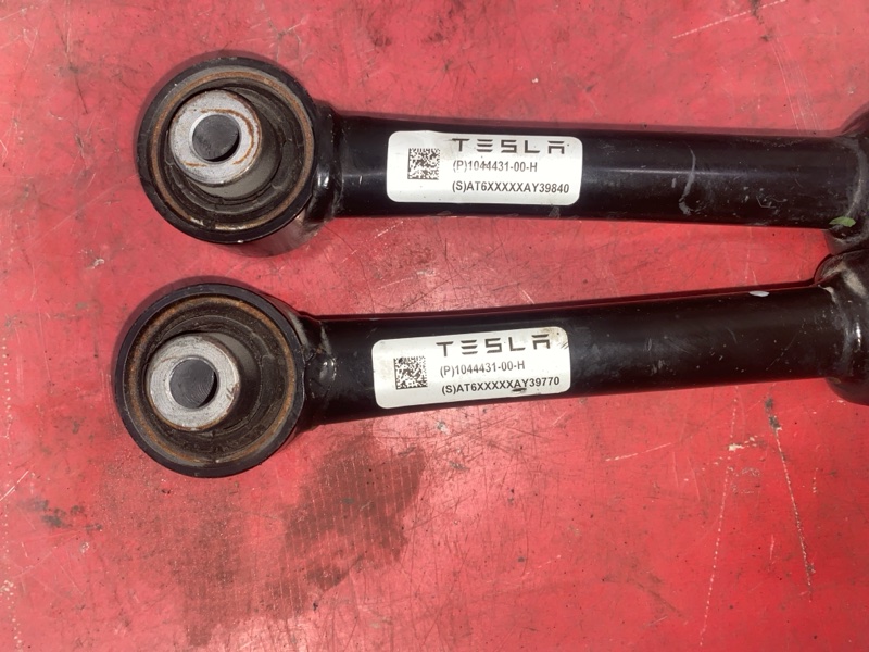 Рычаг подвески нижний задний Model 3 2021 Electro