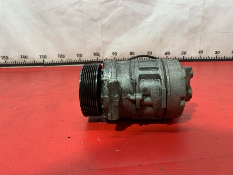 Компрессор кондиционера X3 2011 F25 3.0L N52