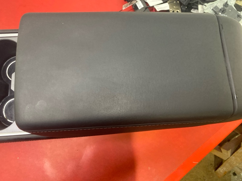 Консоль центральная Model 3 2021 Electro