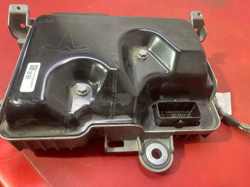 Блок комфорта Tesla Model 3 2021 Electro 156923600B Б/У
