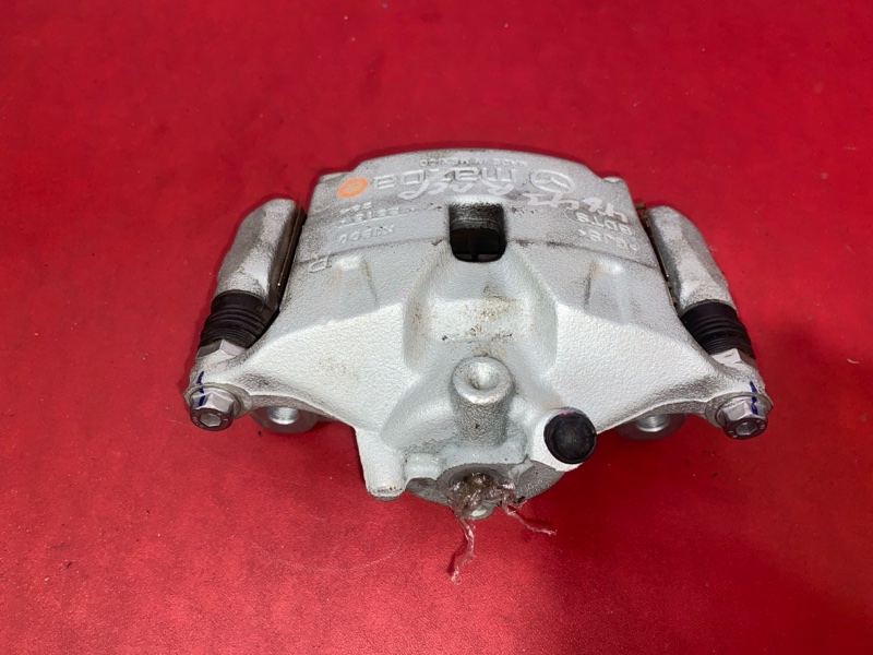 Суппорт тормозной передний правый Mazda Mazda3 2024 Skyactiv-G 2.5 PY-VPS PYZ8-02-300B BEYT3398ZB Б/У