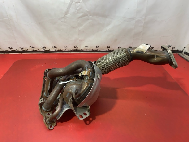 Выпускной коллектор Mazda Mazda3 2024 Skyactiv-G 2.5 PY-VPS PYZ8-02-300B PY1G2050X Б/У
