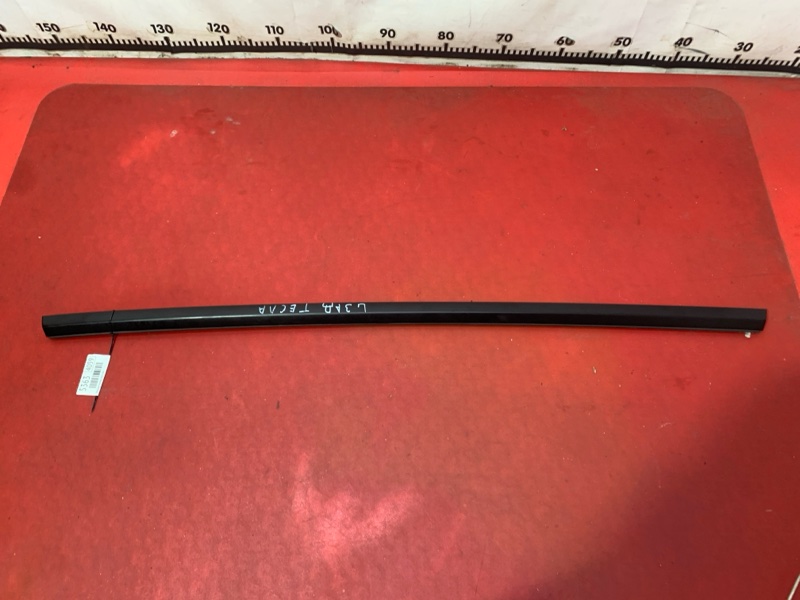 Молдинг двери задний левый Tesla Model 3 2023 1032167-88-D Б/У