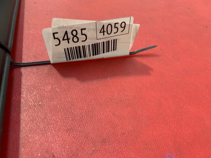Молдинг двери передний правый Model 3 2023