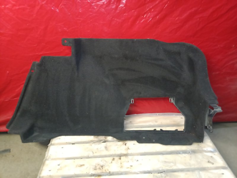 Обшивка багажника задняя правая Mazda Mazda3 2024 Skyactiv-G 2.5 PY-VPS PYZ8-02-300B BCJH-68-850C Б/У