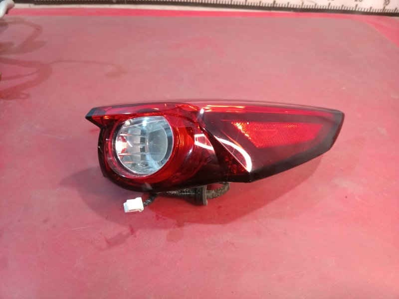Фонарь заднего хода задний правый Mazda CX-9 2017 2.5L TK5051150B Б/У
