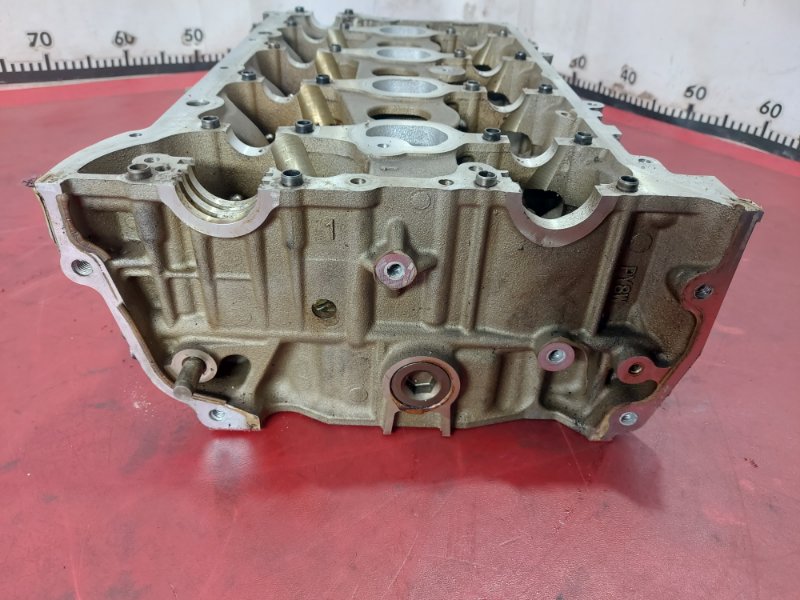 Головка блока цилиндров Mazda CX-9 2.5L Головка блока цилиндров Mazda CX-9 2.5L