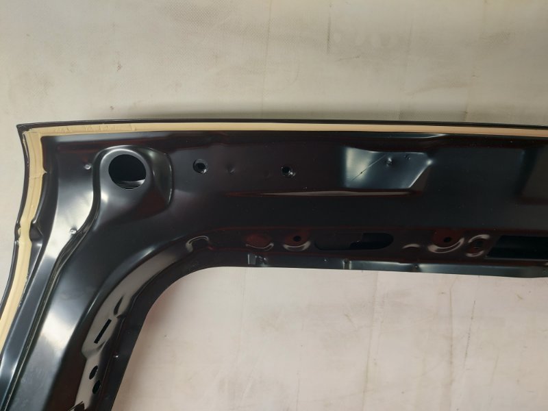 Дверь багажника Land Cruiser 200