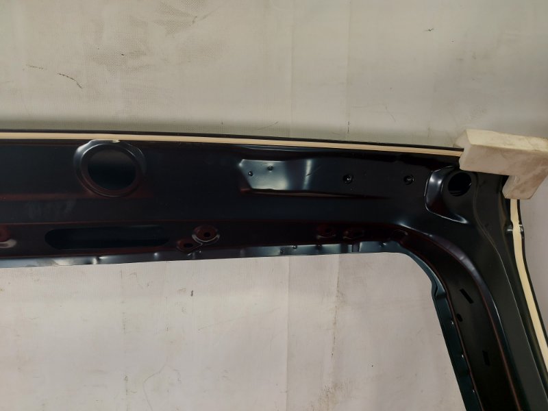 Дверь багажника Land Cruiser 200