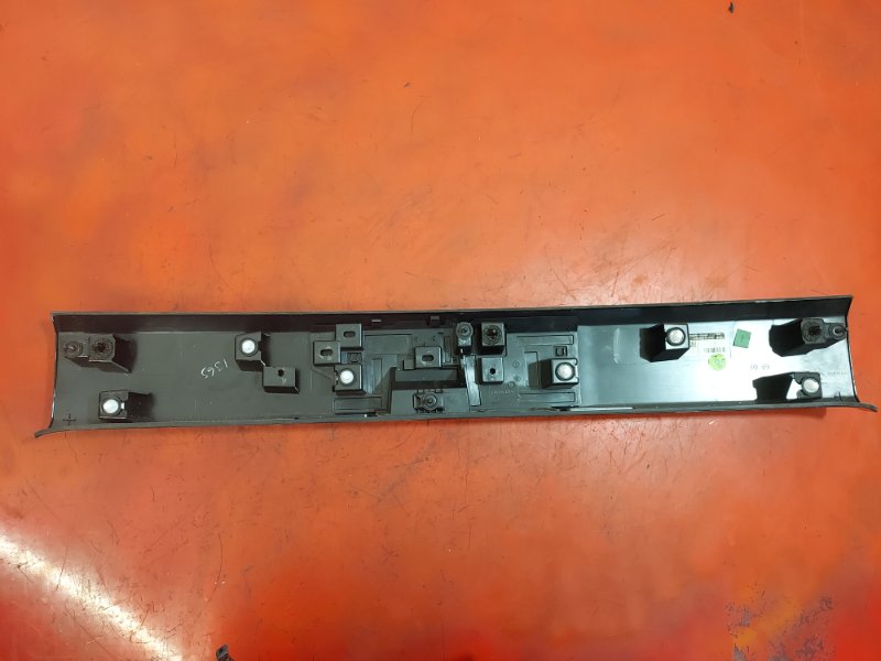 Накладка двери багажника Honda PROLOGUE Electro Накладка двери багажника Honda PROLOGUE Electro