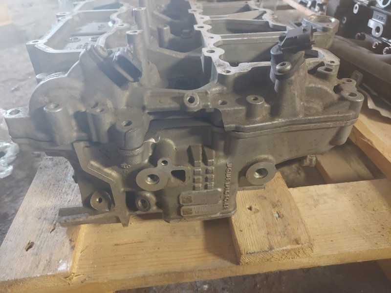 Головка блока цилиндров Discovery Sport 2019 L550 Головка блока цилиндров Discovery Sport 2019 L550