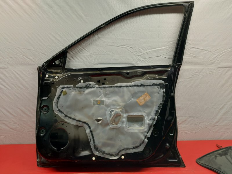 Дверь боковая передняя правая Rogue T32 Дверь боковая передняя правая Rogue T32