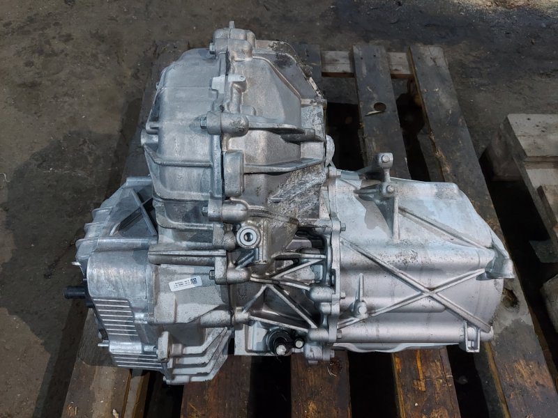 Двигатель передний Model X 2016 Двигатель передний Model X 2016