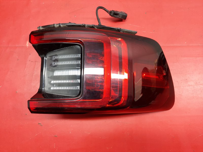 Запчасть фонарь заднего хода левый Polestar Polestar 2 2022 31108942 Б/У Фонарь заднего хода левый Polestar Polestar 2 2022 31108942 Б/У