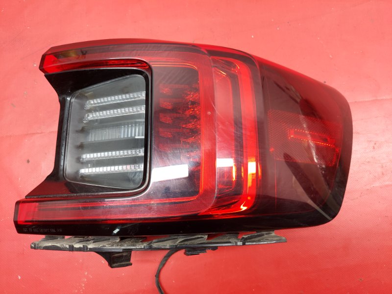 Запчасть фонарь заднего хода правый Polestar Polestar 2 2022 31108943 Б/У Фонарь заднего хода правый Polestar Polestar 2 2022 31108943 Б/У