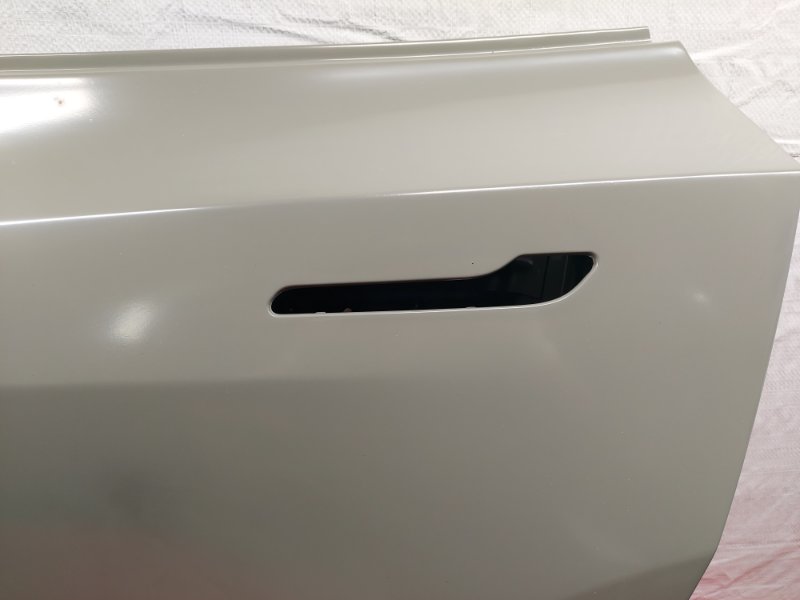 Дверь боковая задняя левая Model Y Дверь боковая задняя левая Model Y