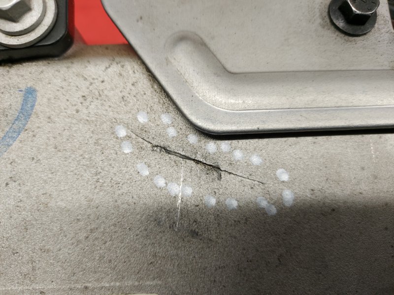 Инвертор передний Polestar 2 2022 Инвертор передний Polestar 2 2022