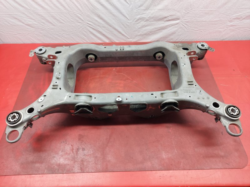 Запчасть подрамник задний Polestar Polestar 2 2022 32344012 Б/У Подрамник задний Polestar Polestar 2 2022 32344012 Б/У