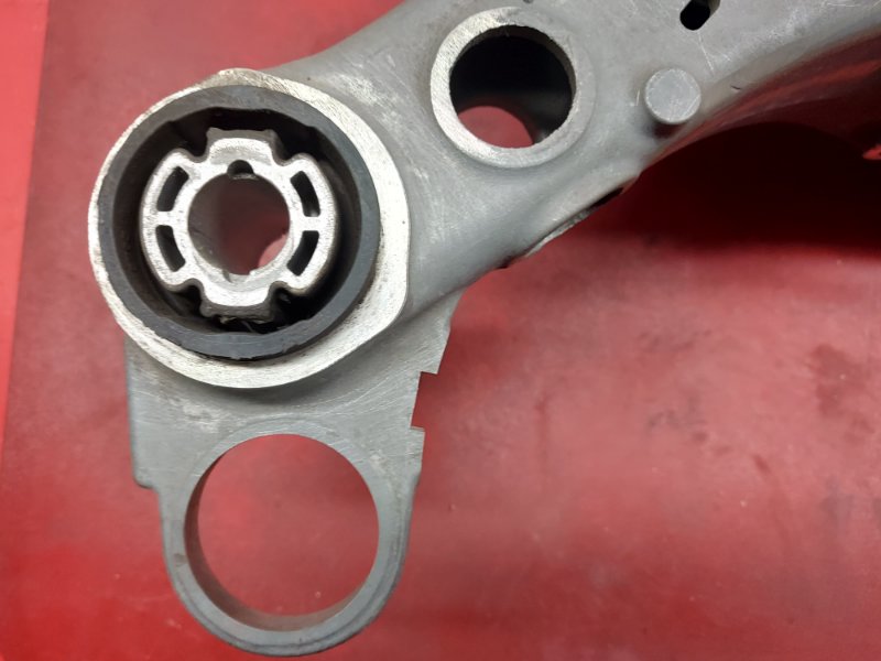 Подрамник задний Polestar 2 2022 Подрамник задний Polestar 2 2022