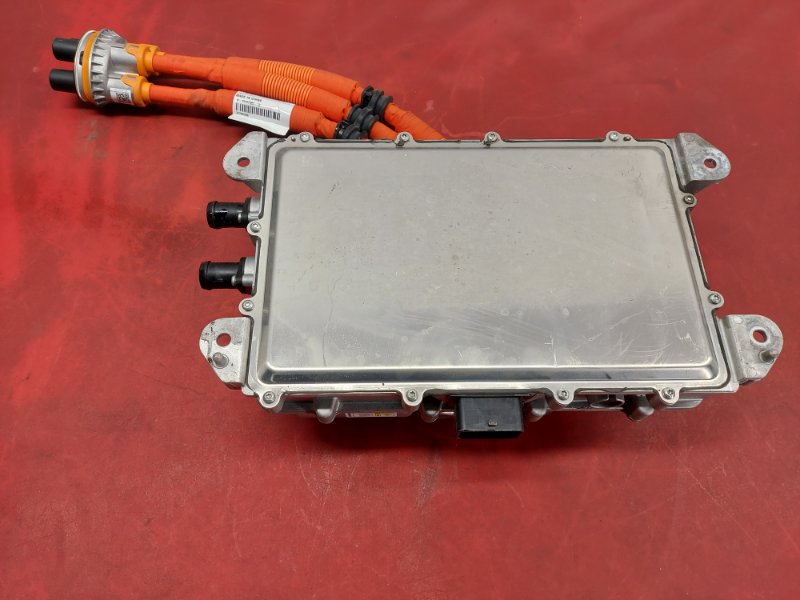 Инвертор задний Polestar 2 2022 Инвертор задний Polestar 2 2022