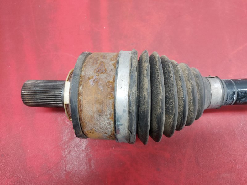 Полуось моста передний правый Polestar Polestar 2 Полуось моста передний правый Polestar Polestar 2