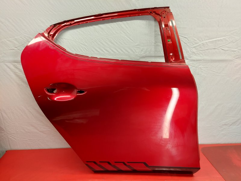 Запчасть дверь боковая задняя правая Mazda Mazda3 Hatchback 2020 BP BDMT72010 Б/У Дверь боковая задняя правая Mazda Mazda3 Hatchback 2020 BP BDMT72010 Б/У