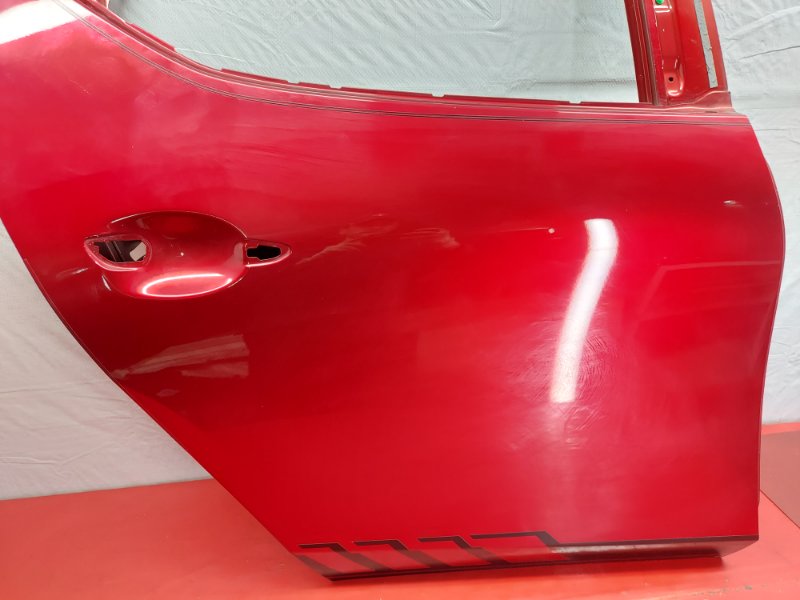 Дверь боковая задняя правая Mazda3 Hatchback 2020 BP Дверь боковая задняя правая Mazda3 Hatchback 2020 BP