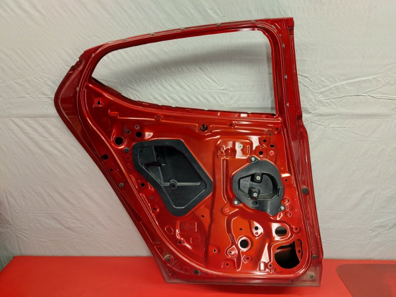 Дверь боковая задняя левая Mazda3 Hatchback 2020 BP Дверь боковая задняя левая Mazda3 Hatchback 2020 BP