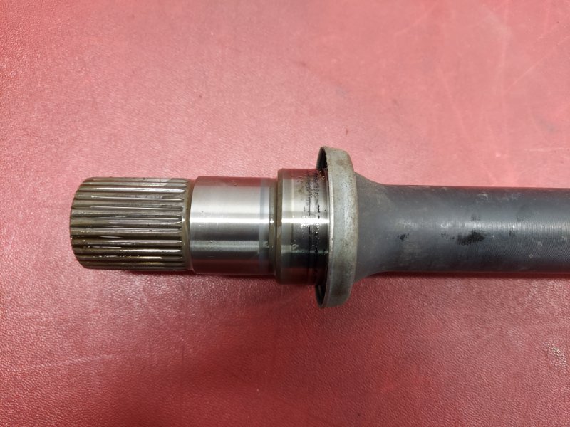 Полуось моста передний правый Mazda3 Hatchback 2020 BP Полуось моста передний правый Mazda3 Hatchback 2020 BP