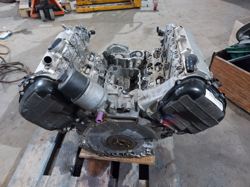 Двигатель AUDI Q7 2018 4M 3.0L V-6 DI 06E100036K Б/У