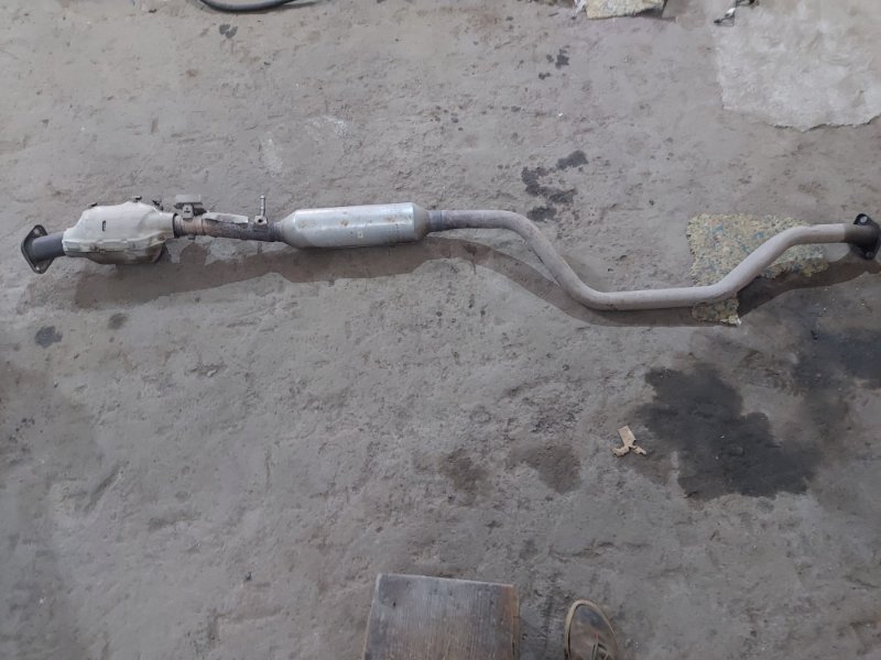 Запчасть средняя часть глушителя Mazda Mazda3 Hatchback 2020 BP PY1G40600 Б/У Средняя часть глушителя Mazda Mazda3 Hatchback 2020 BP PY1G40600 Б/У