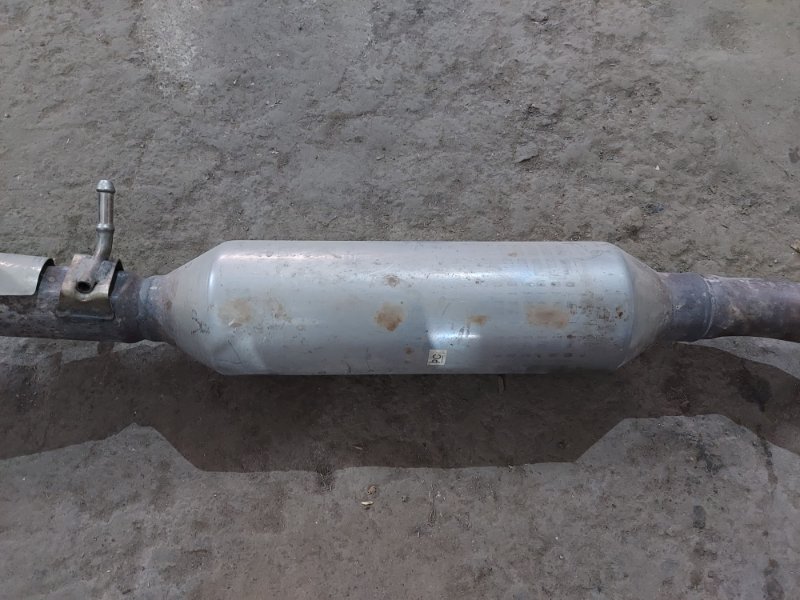 Средняя часть глушителя Mazda3 Hatchback 2020 BP Средняя часть глушителя Mazda3 Hatchback 2020 BP