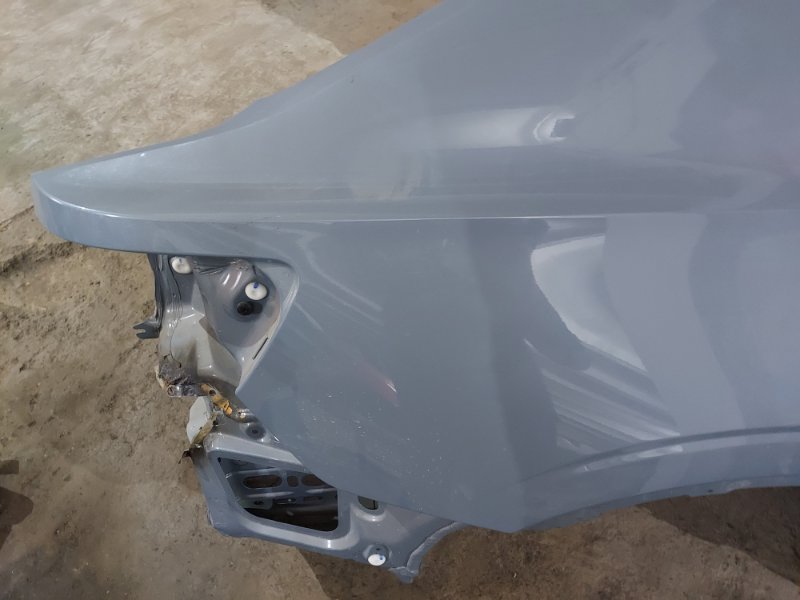 Четверть задняя задний правый Polestar 2 2022 Четверть задняя задний правый Polestar 2 2022