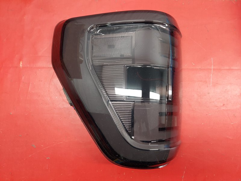 Запчасть фонарь заднего хода задний левый FORD Ranger 2021 T8 2.3L KB3Z13405F Б/У Фонарь заднего хода задний левый FORD Ranger 2021 T8 2.3L KB3Z13405F Б/У