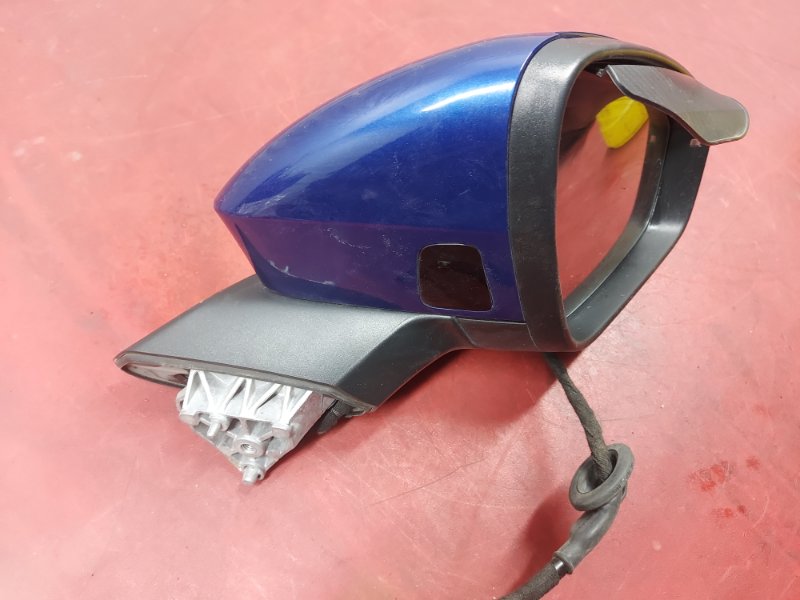 Зеркало заднего вида боковое правое VolksWagen ID4 Pro S