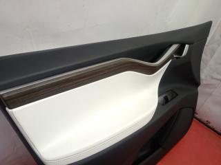 Обшивка боковой двери передняя левая Model X 2016