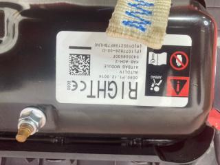 Подушка безопасности в колени передняя правая Tesla Model 3