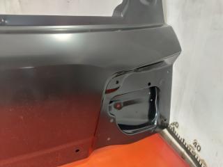 Дверь багажника Toyota Land Cruiser 200 Дверь багажника Toyota Land Cruiser 200