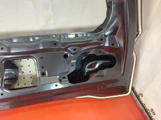 Дверь багажника Land Cruiser 200 Дверь багажника Land Cruiser 200